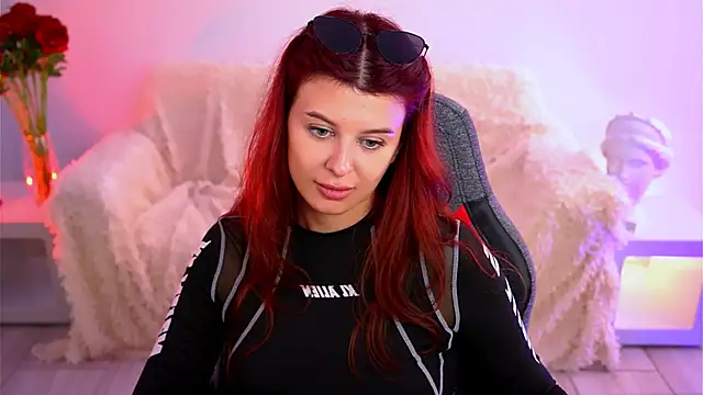 NicoleMun online show from 15, 4, 2026