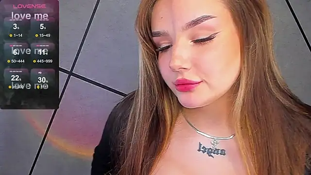 Snapshot of little_m0use chatting on 13, 9, 2025 little m0use online show from 13, 9, 2025