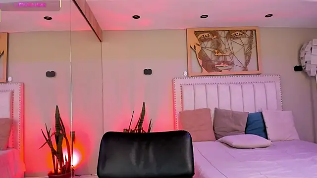  AlejaCruz  online show from 29, 9, 2025