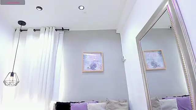  AlejaCruz  online show from 14, 11, 2025