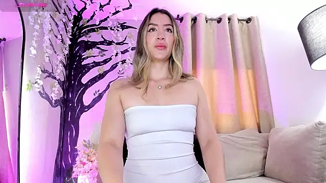  AlejaCruz  online show from 1, 3, 2026