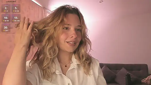 Sophy Bunny online show from 22, 1, 2025