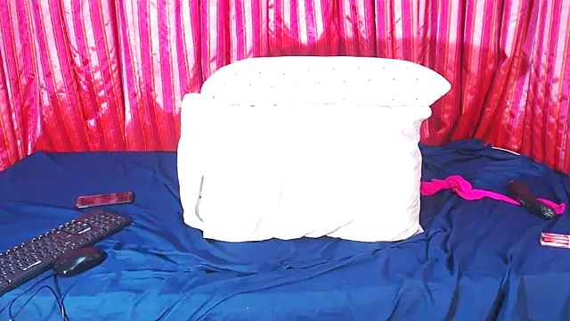 SultryCandy97 online show from 11, 5, 2026