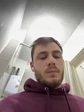 Snapshot of Julian128 chatting on 12, 3, 2025 Julian128 online show from 12, 3, 2025