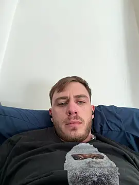 Snapshot of Julian128 chatting on 21, 3, 2026 Julian128 online show from 21, 3, 2026