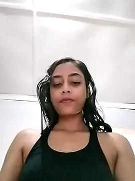 cleopatra-phaedra online show from 1, 3, 2025