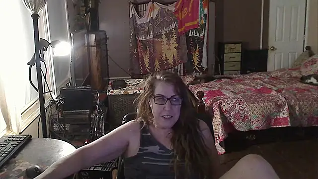 Snapshot of Ireallysquirt chatting on 9, 9, 2025 Ireallysquirt online show from 9, 9, 2025
