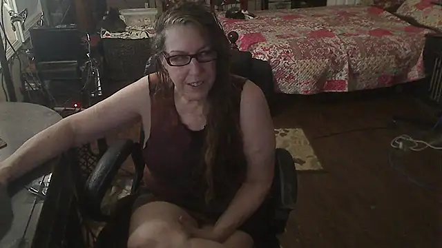 Snapshot of Ireallysquirt chatting on 28, 9, 2025 Ireallysquirt online show from 28, 9, 2025