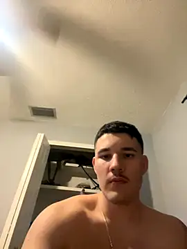 Snapshot of Shaded24 chatting on 23, 11, 2025 Shaded24 online show from 23, 11, 2025