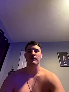 Snapshot of Shaded24 chatting on 4, 12, 2025 Shaded24 online show from 4, 12, 2025