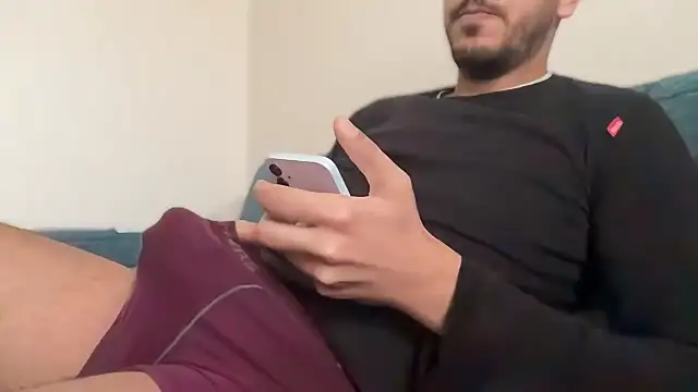 Snapshot of Mooka69 chatting on 8, 3, 2025 Mooka69 online show from 8, 3, 2025