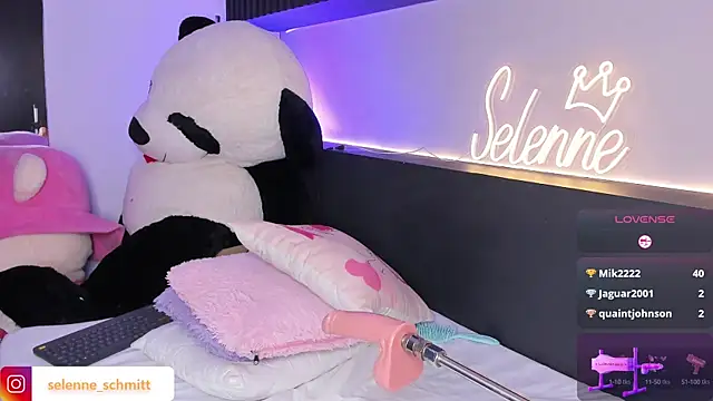 selenne schmitt online show from 17, 3, 2025