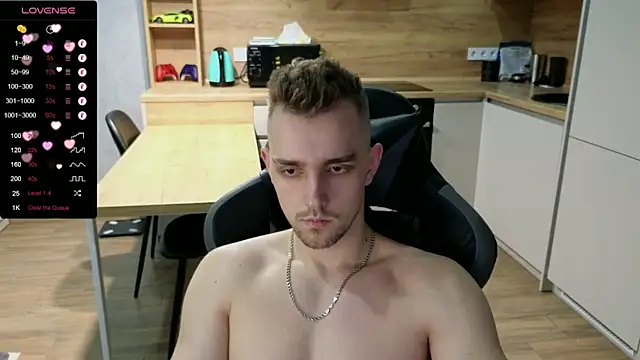 Snapshot of Larstar01 chatting on 4, 2, 2025 Larstar01 online show from 4, 2, 2025