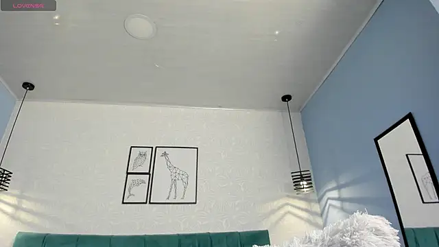 Snapshot of tiffani__love chatting on 24, 2, 2025 tiffani  love online show from 24, 2, 2025