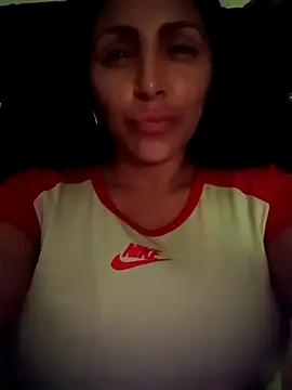 Snapshot of tiffani__love chatting on 18, 9, 2025 tiffani  love online show from 18, 9, 2025