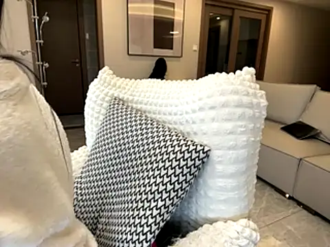 Snapshot of JayPope chatting on 18, 11, 2025 JayPope online show from 18, 11, 2025