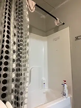 Snapshot of bigdick5157 chatting on 18, 12, 2025 bigdick5157 online show from 18, 12, 2025