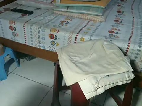 triangle0623 online show from 29, 10, 2025