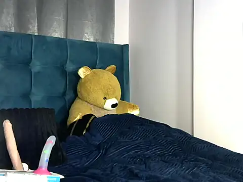 Snapshot of Petite_lexii chatting on 11, 11, 2025 Petite lexii online show from 11, 11, 2025