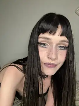 CherryCrystall online show from 11, 7, 2026