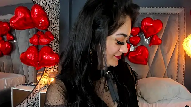 Snapshot of nahomi_sweett chatting on 6, 2, 2025 nahomi sweett online show from 6, 2, 2025