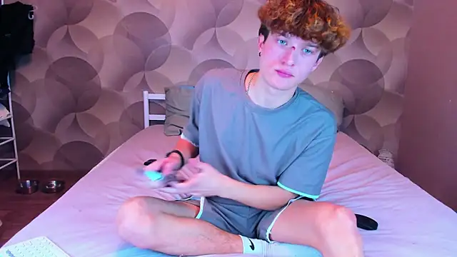 Ian Flor online show from 17, 12, 2025