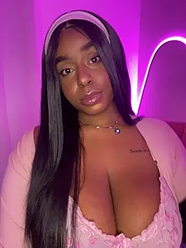 latinababyy online show from 6, 1, 2025