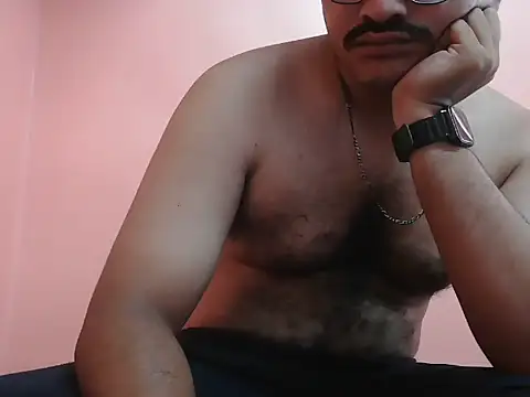 naughtymike0007 online show from 12, 4, 2026