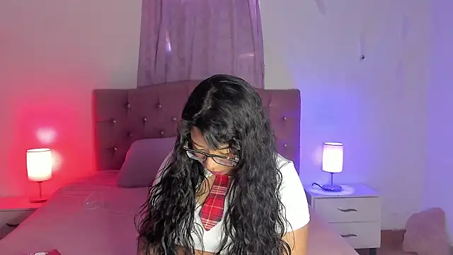 Latinabombsheell online show from 22, 11, 2025