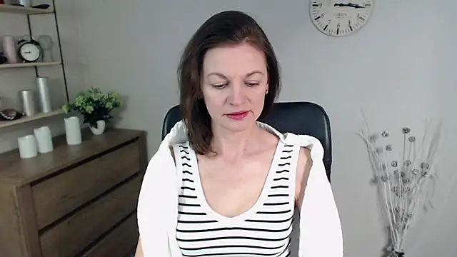 VivianWILD online show from 17, 1, 2025