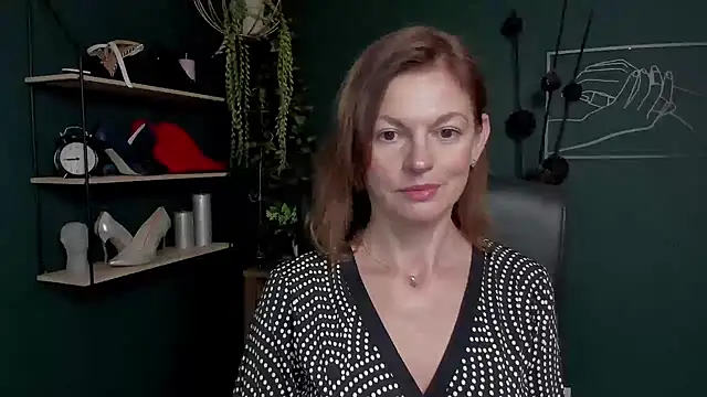 VivianWILD online show from 15, 9, 2025