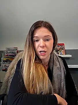 lucie mehott online show from 3, 12, 2025