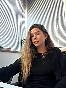 lucie mehott online show from 9, 3, 2026