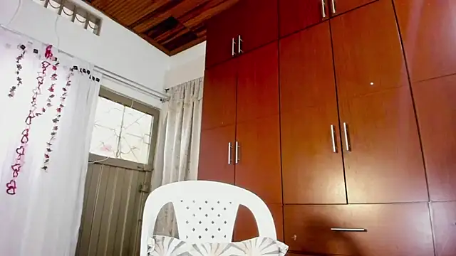 Snapshot of loreth_J chatting on 3, 12, 2024 loreth J online show from 3, 12, 2024