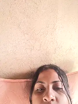 Giselabrunette25 online show from 21, 12, 2025