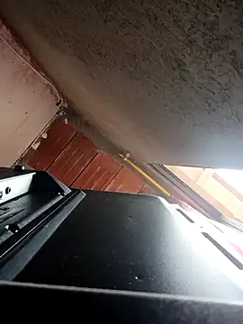 Giselabrunette25 online show from 3, 2, 2026