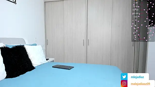 MalejaDiaz  online show from 18, 2, 2025