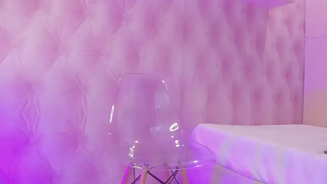 Snapshot of Hilary-banks chatting on 28, 2, 2025 Hilary-banks online show from 28, 2, 2025