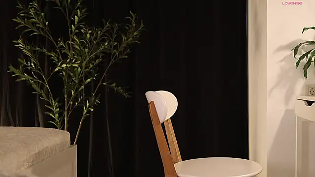 Snapshot of AnnittaStar chatting on 2, 2, 2026 AnnittaStar online show from 2, 2, 2026