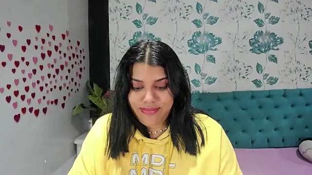 LindaBreeS online show from 4, 2, 2025