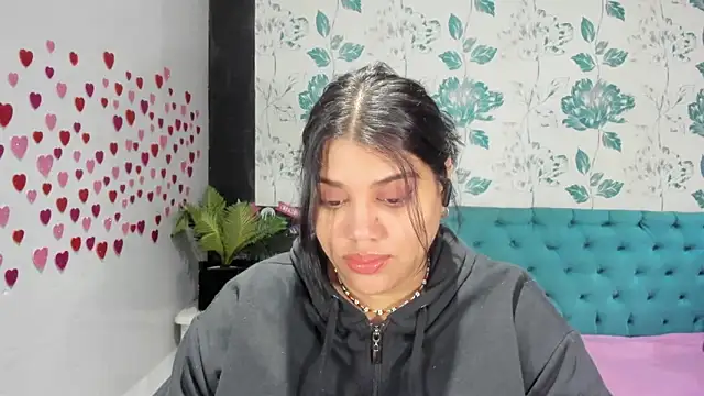 LindaBreeS online show from 14, 2, 2025