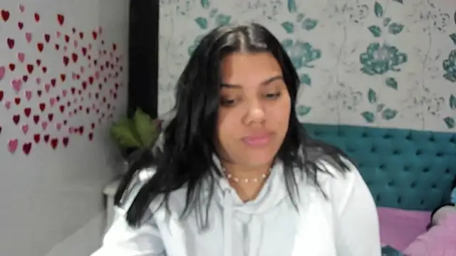 LindaBreeS online show from 17, 2, 2025