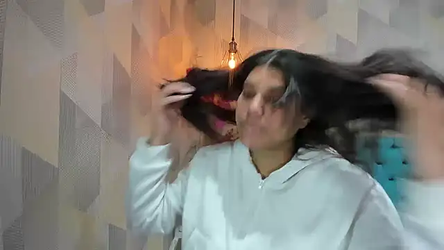 LindaBreeS online show from 5, 6, 2026