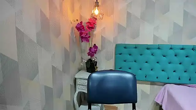 LindaBreeS online show from 17, 6, 2026