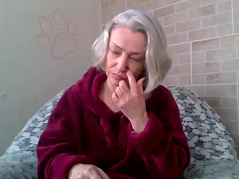 Lorie Carrie online show from 14, 1, 2026