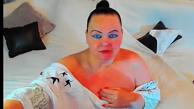 Snapshot of MilanaBiegert chatting on 28, 12, 2024 MilanaBiegert online show from 28, 12, 2024