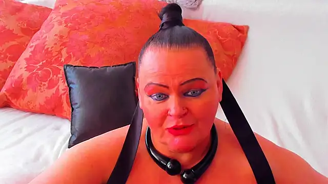 Snapshot of MilanaBiegert chatting on 21, 3, 2025 MilanaBiegert online show from 21, 3, 2025