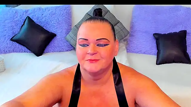 Snapshot of MilanaBiegert chatting on 10, 10, 2025 MilanaBiegert online show from 10, 10, 2025