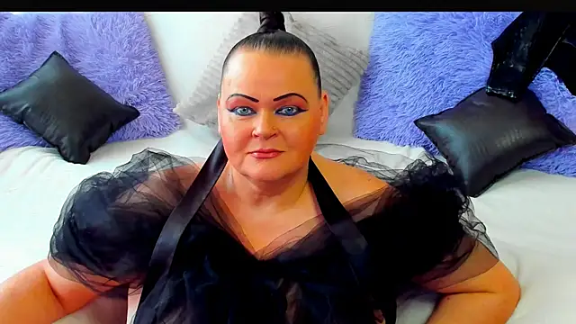 Snapshot of MilanaBiegert chatting on 5, 6, 2026 MilanaBiegert online show from 5, 6, 2026