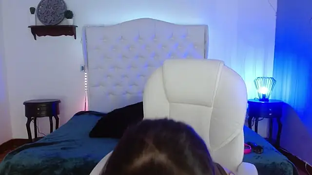 elena detroya online show from 11, 1, 2025